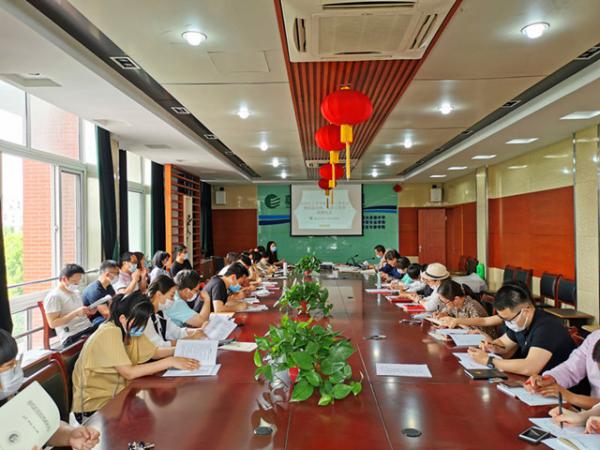 0525秀水中專召開2020年上半年教科研工作會議暨校級名師、大師工作室授牌儀式-史源1_副本.jpg