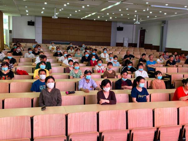 06111做好垃圾分類，共建美好校園——秀水中專召開(kāi)后勤工作人員垃圾分類專項(xiàng)會(huì)議-史源2_副本.jpg
