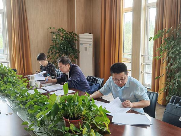 1013嘉興市局職業(yè)技能鑒定中心專(zhuān)家領(lǐng)導(dǎo)蒞臨秀水中專(zhuān)開(kāi)展調(diào)研指導(dǎo)工作-曹卿2.jpg